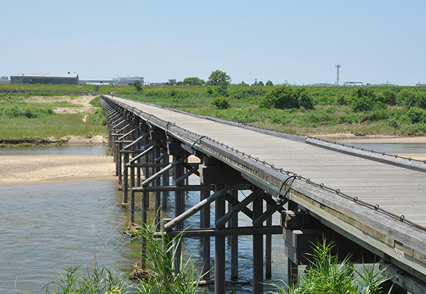 流れ橋