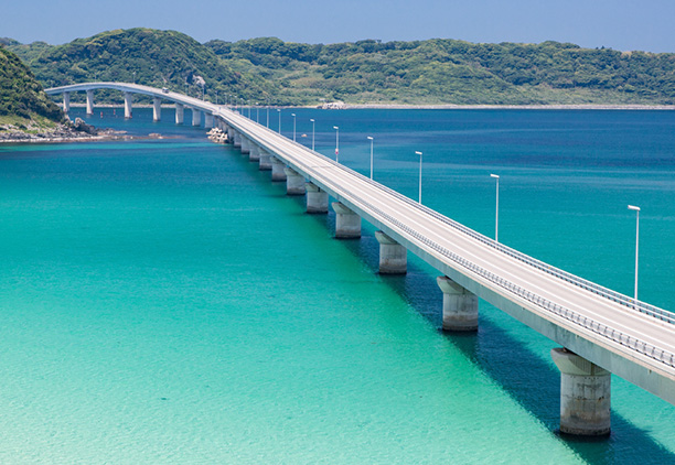 角島（つのしま）大橋