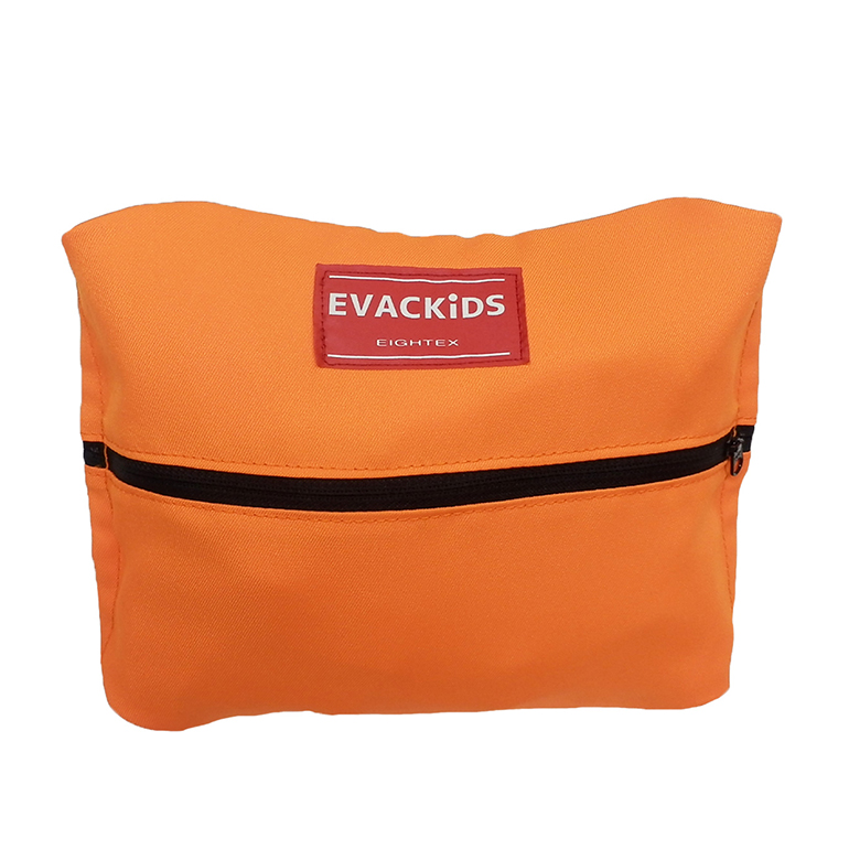 EVACKiDS 避難くん 避難用コンパクトキャリー オレンジ 避難用 緊急 災害用 保育 防災用品 防炎 抱っこ おんぶ 3歳まで リフレクター ホイッスル 74-CI