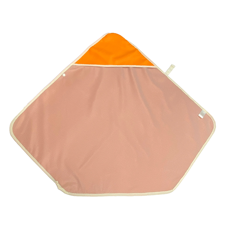 EVACKiDS 避難用防炎・防寒おくるみ オレンジ 避難用 緊急 災害用 保育 防災用品 防炎 蓄熱 保温 フード ケープ ブランケット 新生児〜大人 74-CB