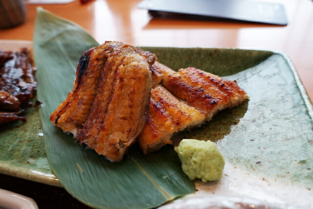 国産うなぎ白焼き2尾セット（たれ付き）◆≪鰻 ウナギ 国産 国内産 タレ ふっくら しらやき おうちごはん ご褒美≫　※着日指定送不可