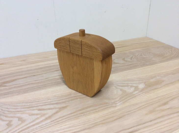 どんぐり貯金箱｜どんぐり 木 貯金 ナチュラル 天然素材 工芸 工芸品 神奈川県 座間市