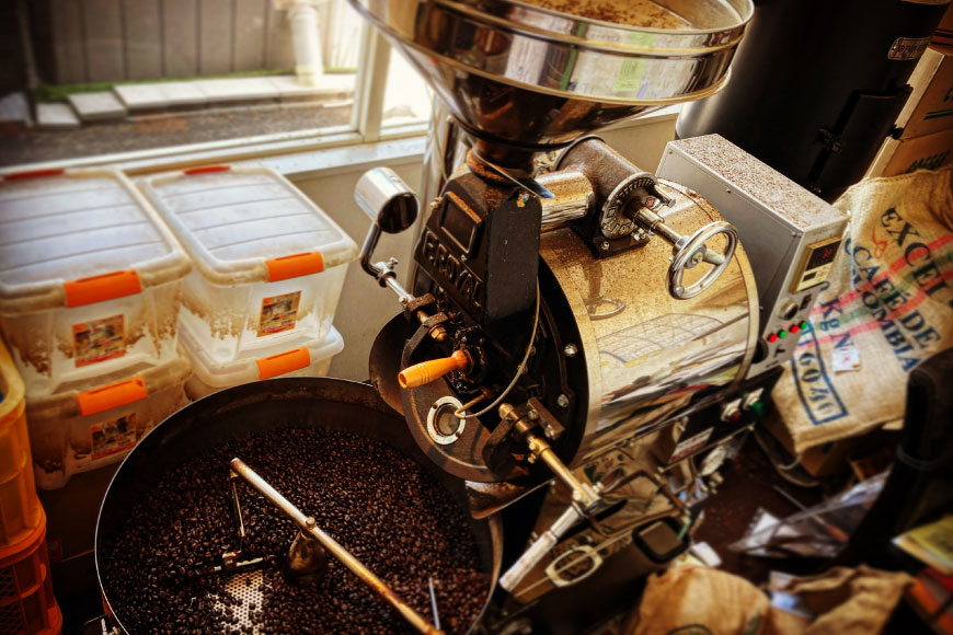 八ヶ岳南麓自家焙煎珈琲-スペシャルティコーヒー100g×4種類/合計400g/浅～深煎り【粉の状態】 [アフターゲームカフェ 山梨県 韮崎市 20745570] コーヒー 粉 珈琲 スペシャルティコーヒー 飲み比べ 詰め合わせ 自家焙煎 浅煎り 中煎り 深煎り ブレンド 挽き豆 ドリップ