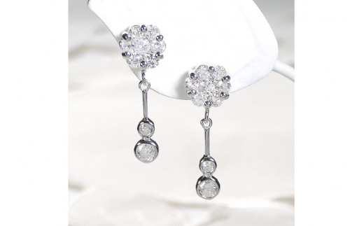 ピアス K18WG ホワイトゴールド ダイヤモンド 【0.9ct】フラワー 花 揺れるピアス 振り子  スタッドピアス 【f232-k18wg】 [株式会社オーダーメイドジュエリーメイ 山梨県 韮崎市 20743767] ピアス アクセサリー アクセ  ジュエリー