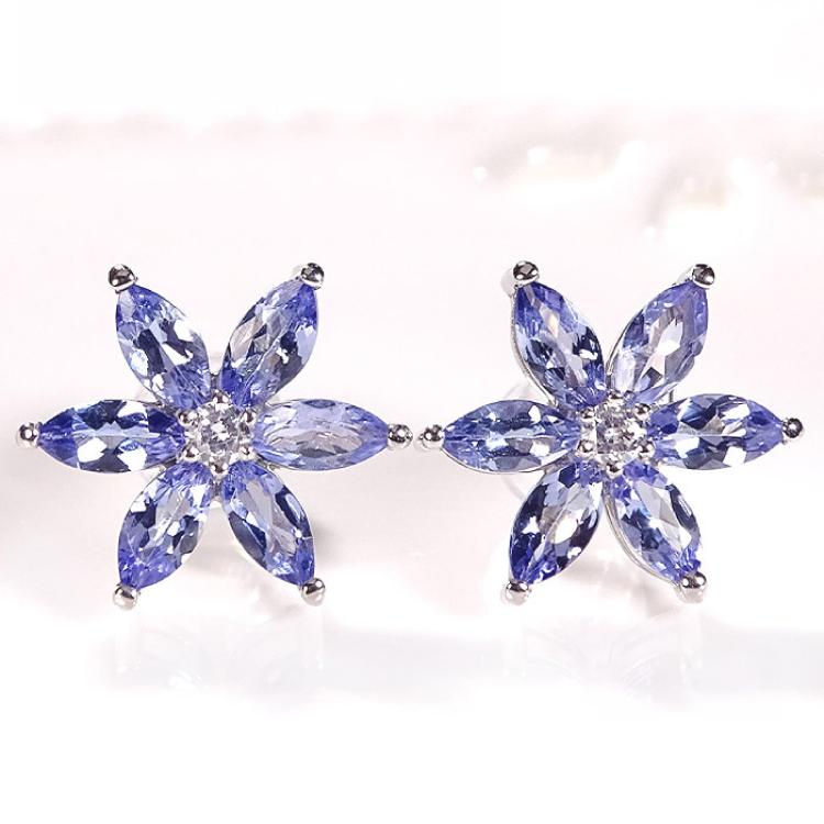 ピアス プラチナ PT900 タンザナイト マーキス 花 ダイヤモンド 0.06ct【 f306-ta-pt 】 [オーダーメイドジュエリーメイ 山梨県 韮崎市 20745626] スタッドピアス 大人ジュエリー フラワーモチーフ カラーストーン 誕生石 Wロックキャッチ付き ジュエリー