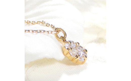 ネックレス K18YG イエローゴールド ダイヤモンド 0.3ct フラワー モチーフ ネックレス 小ぶり レディース 華奢 シンプル 上品 ダイヤモンド ダイヤ ペンダント【f024-k18yg】 [株式会社オーダーメイドジュエリーメイ 山梨県 韮崎市 20742952] アクセサリー ジュエリー アクセ