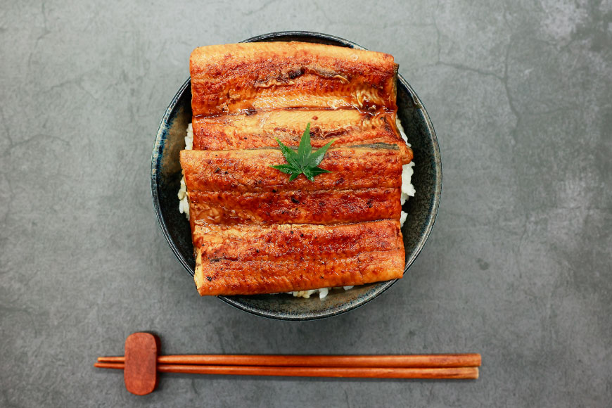 うなぎ 国産 うなぎ蒲焼セット カット4P (80g×4P 小袋たれ山椒付×4P) [静岡うなぎ漁業協同組合 静岡県 吉田町 22424688] 静岡県産 吉田町産 鰻 ウナギ 蒲焼き 蒲焼 かば焼き カバヤキ 真空パック 冷凍 うなぎ うな丼 うな重 鰻重 土用の丑の日 丑の日