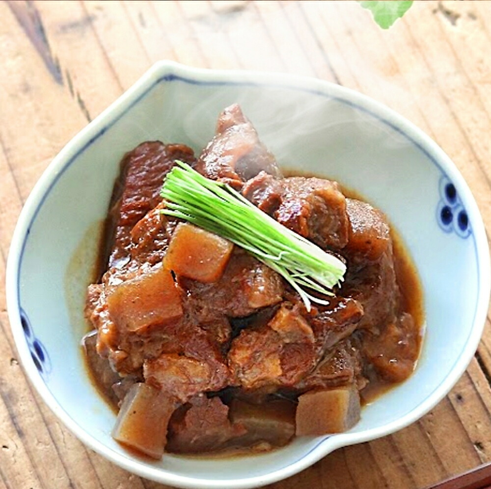 【レトルト食品】牛すじどて煮（150ｇ×10パック） | 惣菜 おかず お惣菜 おそうざい 冷凍食品 冷凍おかず 電子レンジ レンチン 温めるだけ 手軽 簡単 かんたん 時短 お手軽 おつまみ 天然 だし 無添加 詰め合わせ 煮物 野菜 まとめ買い 牛すじどて煮