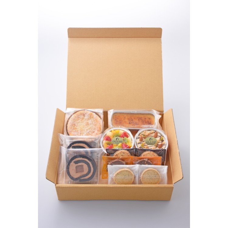 【隔月6回定期便】サンク・ド・ノア特製・冷凍スイーツの詰め合わせ！「サンクスBOX」 ※北海道・沖縄・離島への配送不可