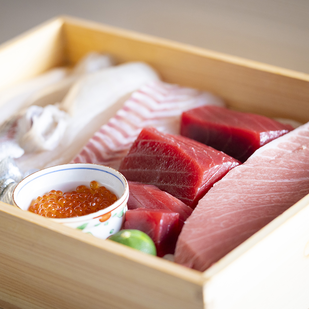 たかぎ 食事券 ￥60,000（10,000円分×6枚）
【食事券　寿司　コース　おまかせ　和食　ミシュラン　ビブグルマン　おいしい　ギフト　ディナー　プレゼント
グルメ　おすすめ　家族　カップル　ペア　記念日　チケット　三重　四日市市　四日市　ふるさと納税】
