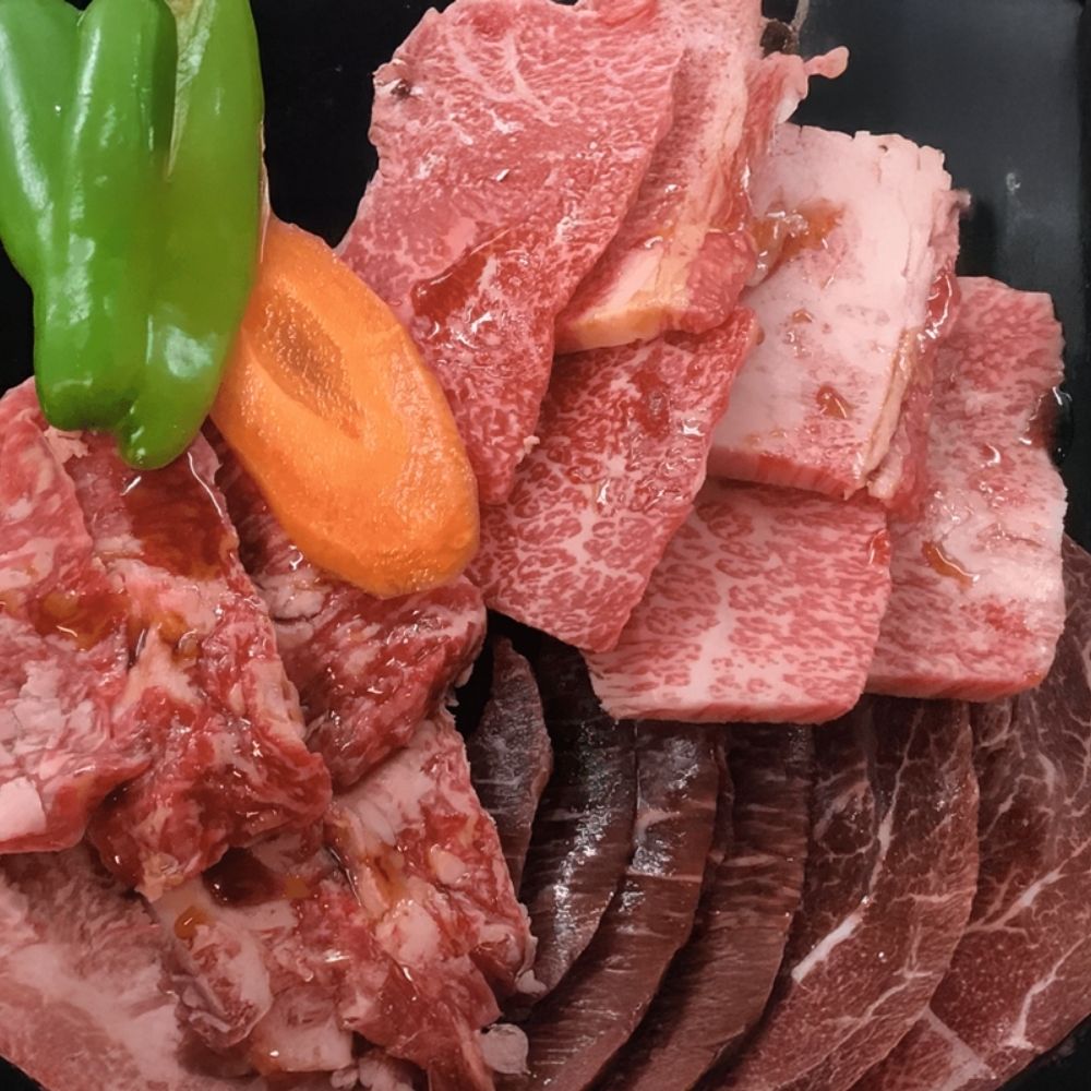 精肉店の直営焼肉【焼肉大剛】店主厳選！贅沢満喫ディナーご招待券 \30,000（1,000円分×30枚）【焼肉 焼肉店 焼肉専門店 高級焼肉 特撰焼肉 和牛 黒毛和牛 国産牛 極上肉 ギフト 食事券 招待券 お食事券 プレゼント 記念日 誕生日 お祝い デート 家族利用 グルメ体験 外食 体験 レストラン 高級グルメ ご褒美 ディナー ランチ 人気店 名店 銘店 三重県 四日市市 ふるさと納税】