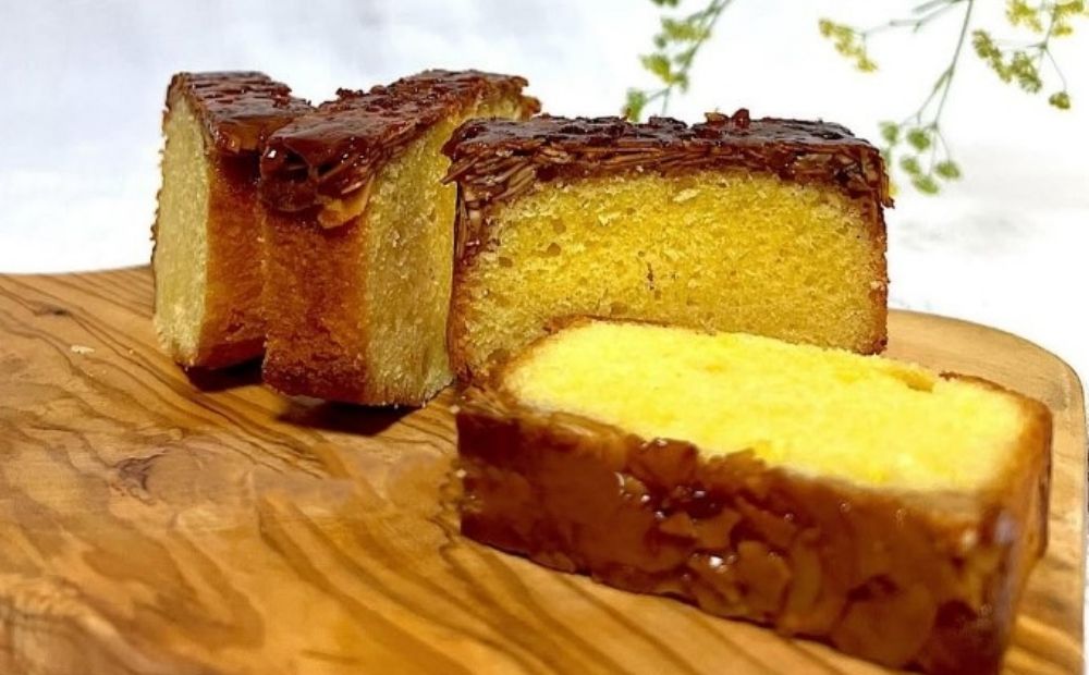 保存料・着色料は使用せず、三重県産高級小麦粉を使ったHideka.5のパウンドケーキ　キャラメルソルトフロランタン　フルサイズ1本　Hideka.5【パウンドケーキ お取り寄せ グルメ スイーツ お菓子 おやつ 洋菓子 ケーキ キャラメル ソルト フロランタン ギフト 贈り物 三重県 四日市市 四日市】