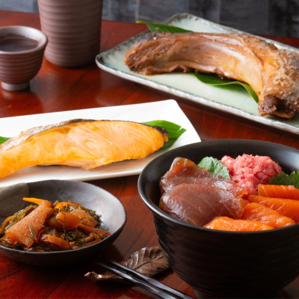 メディア紹介・多数！人気行列店「まぐろレストラン」のこだわり海鮮セット。