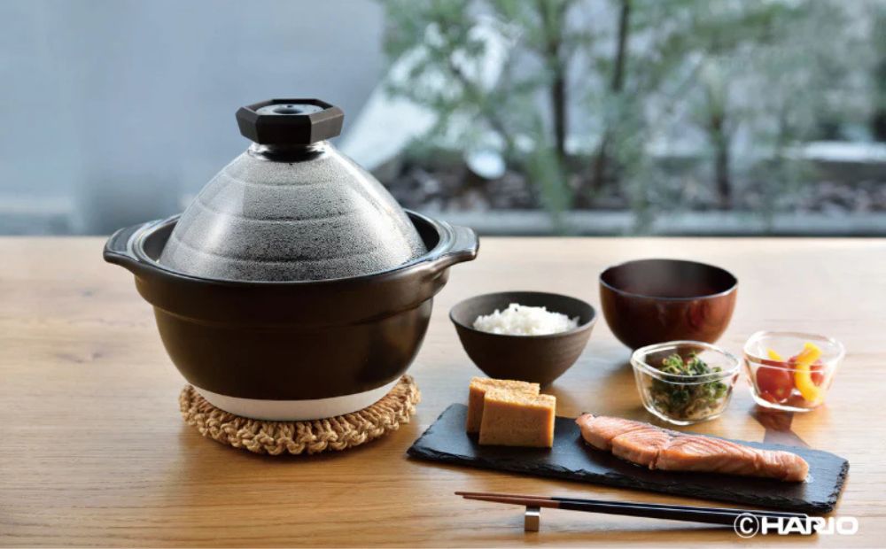 【萬古焼（ばんこやき）】フタがガラスのご飯釜2～3合炊き 令和7年モデル せんが陶器 【HARIO ハリオ  直火 土鍋 耐熱 ガラス 食器 キッチン 日用品 キッチン用品  日本製 ご飯 ごはん釜 炊飯器 四日市市 四日市】