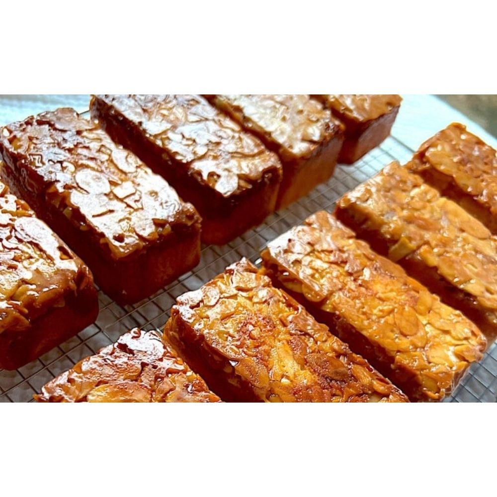 保存料・着色料は使用せず、三重県産高級小麦粉を使ったHideka.5のパウンドケーキ　キャラメルソルトフロランタン　フルサイズ1本　Hideka.5【パウンドケーキ お取り寄せ グルメ スイーツ お菓子 おやつ 洋菓子 ケーキ キャラメル ソルト フロランタン ギフト 贈り物 三重県 四日市市 四日市】
