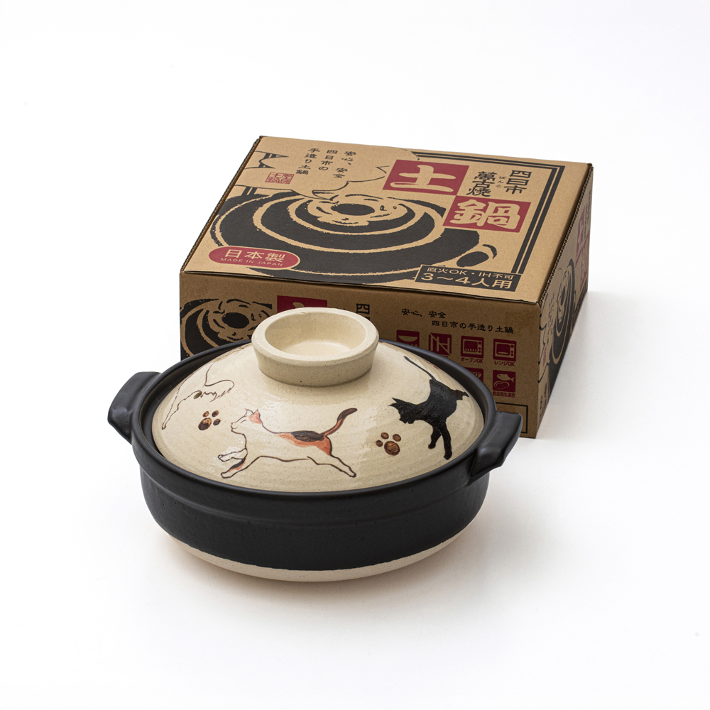 【萬古焼（ばんこやき）】暮らしの美術品 絵付けアーティストの個性が光るHandmade土鍋。絵付けART工房・平尾製陶 土鍋「猫」9号 │手描き 土鍋 ハンドメイド アート デザイン 鍋  家庭用 4人用 4人前 5人前 5人用 家族 冬 煮込み 手芸 工芸 三重県 四日市市