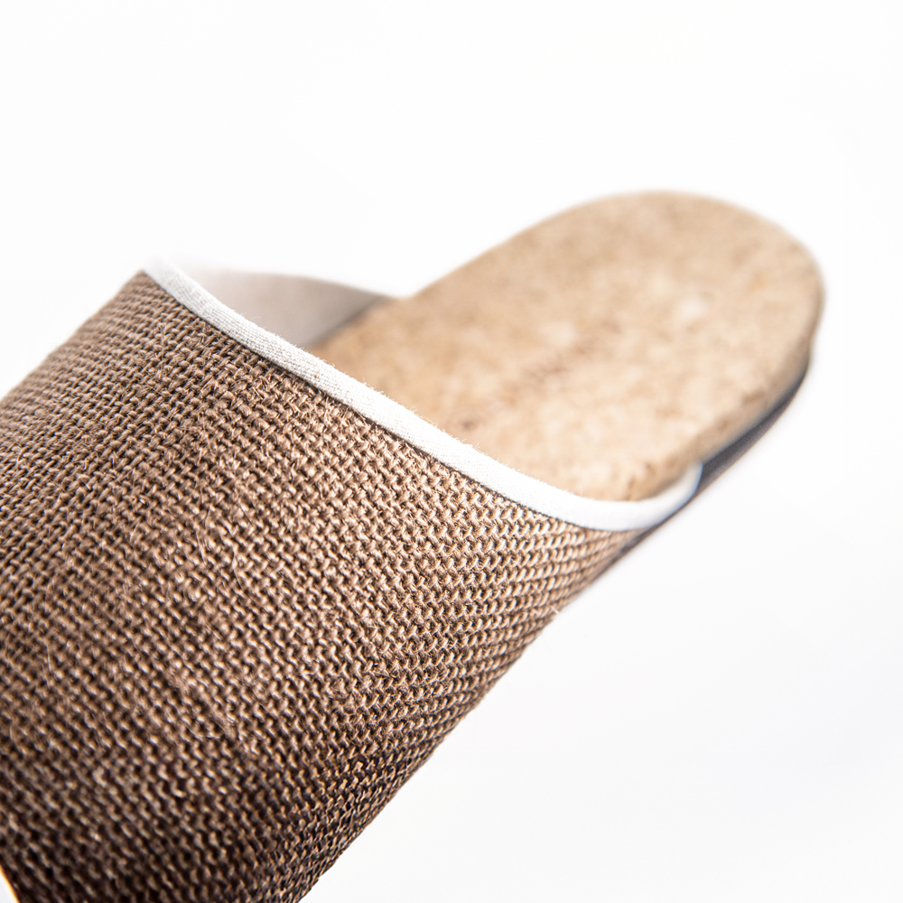 ルームシューズの理想形。天然素材、静音性、高反発クッションで足にやさしい、コルクでむれにくい、綿や麻の素材で、春夏らしいデザイン。「バークオブケイ」コルクルームシューズ爽（Made in Japanの高品質）（春夏デザインバージョン）LLサイズ(28.0cm) カラー：白【スリッパ、室内履き、シューズ、靴、リビング、ビジネス、インテリア、三重県、四日市市、ふるさと納税】