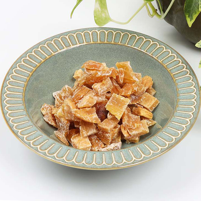 犬用ペットフード(60g×8袋) ワンちゃん用おやつ！鹿児島県産紅はるかの干し芋「おいもでおいで」 加熱殺菌 えさ 餌 動物用食品 天然 無添加 無着色 いも さつまいも ドッグフード 常温 ギフト 贈答【エーエフ企画】【00-057-23】