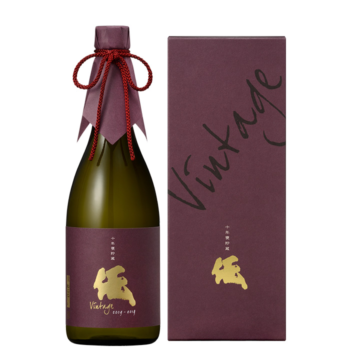 ＜数量限定＞ビンテージ熟成焼酎「伝 十年甕貯蔵 35度 vintage」(720ml×1本)鹿児島本格芋焼酎！化粧箱入り！鹿児島 鹿児島特産 酒 焼酎 芋焼酎 数量限定 ギフト 贈答【林酒店】【00-023-51】