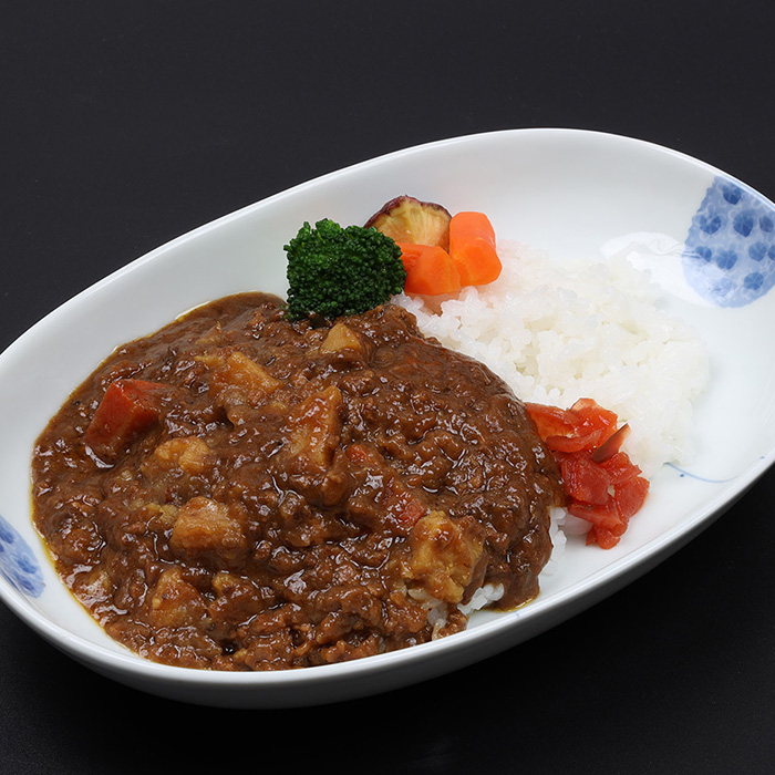 《レンジ対応》金の桜黒豚と焼き干し芋のコラボ・おいもハウスカレー(200g×6袋) カレー レトルト レトルトカレー 黒豚 干し芋 干しいも さつまいも さつま芋 サツマイモ 薩摩芋 レンジ レンチン 簡単調理 時短 ギフト 贈答用【おいもハウス】【00-057-46】