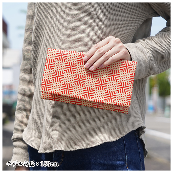 漆プリントふくさ＜赤＞鹿児島 いちき串木野 ふくさ 袱紗 ご祝儀袋入れ マルチケース 漆プリント 漆 本染め 染物 染め物 伝統 伝統工芸 贈り物 ギフト【亀崎染工】【00-085-07b】