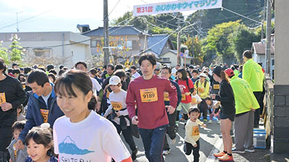 晩秋の富士川を「駆ける」～ふじかわキウイマラソン～